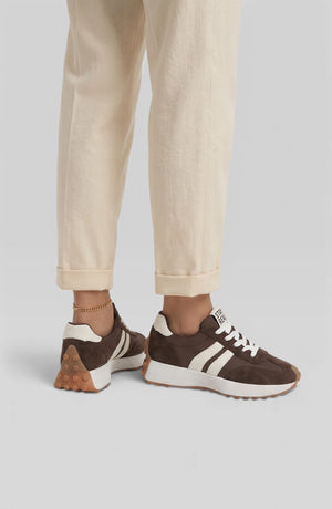 LORVENES Chunky Platform Sneakers featuring thick soles, stylish design, and casual lace-up style for trendy streetwear.