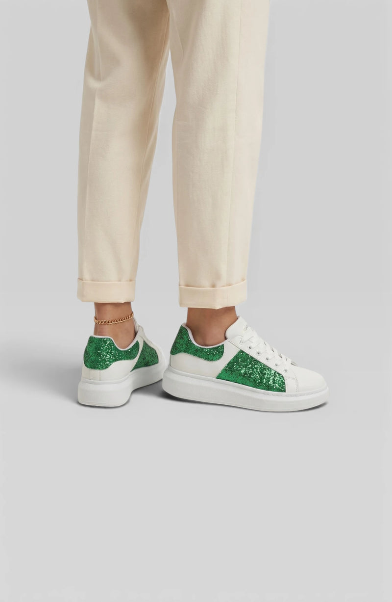 LORVENES Classic White Sneakers with clean design, white laces, and rubber soles, perfect for casual wear.