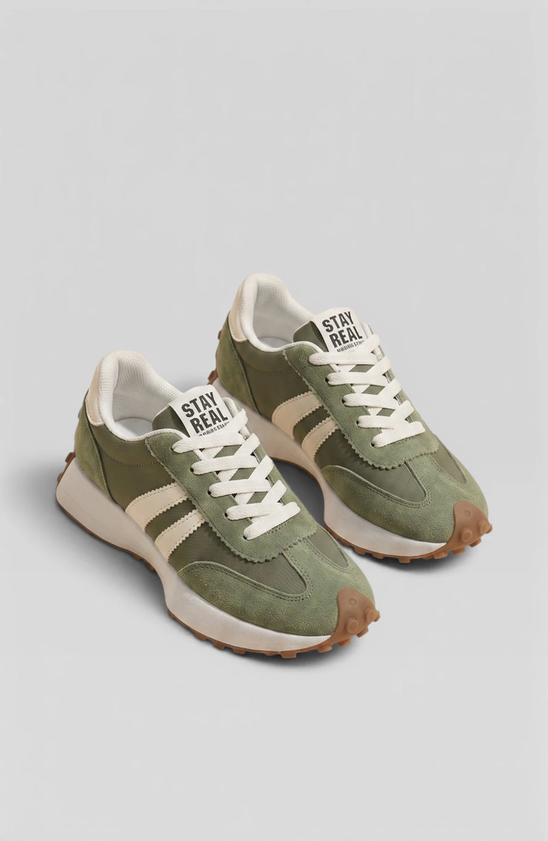 LORVENES Chunky Platform Sneakers with thick soles, stylish design, and lace-up front, perfect for casual and trendy outfits.