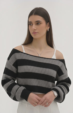 Timeless Short Knit Pullover