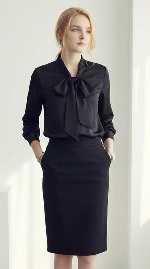 LORVENE double pocket shirt displayed from the top left, showing the collar and front pockets in a casual style.