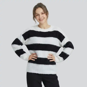 Klassischer Strickpullover