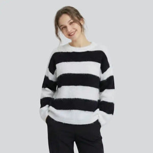 Klassischer Strickpullover