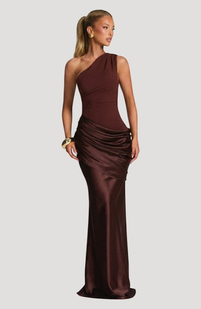 LORVENES fishtail bodycon dress in sleek black fabric, form-fitting design with a stylish fishtail hem for a sophisticated look.