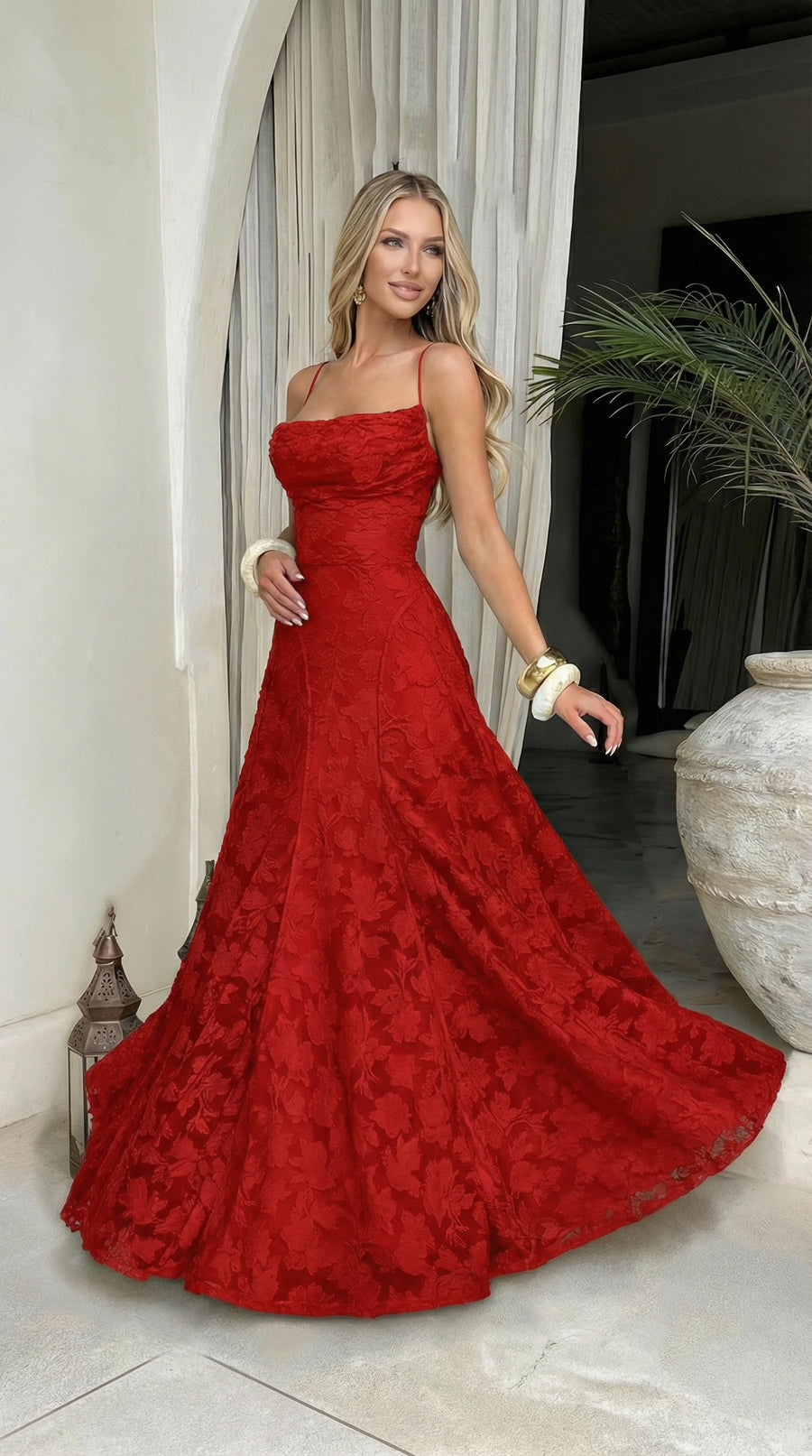 Sexy fließendes Abendkleid